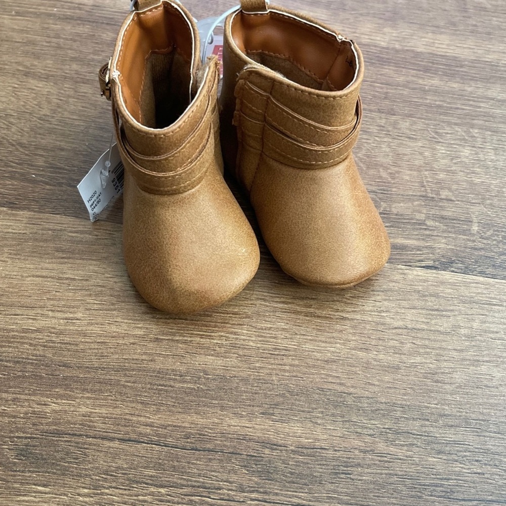 Children place boots brand new